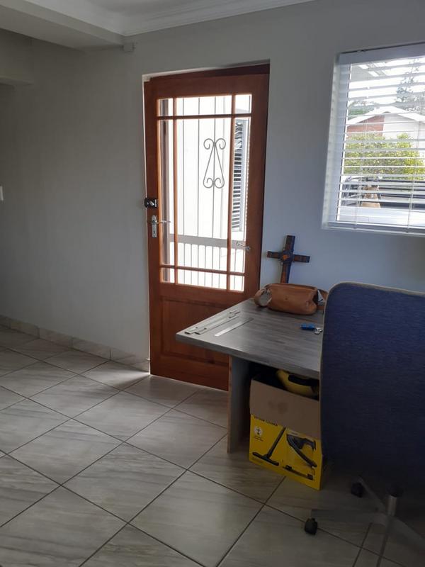 3 Bedroom Property for Sale in Albertinia Western Cape